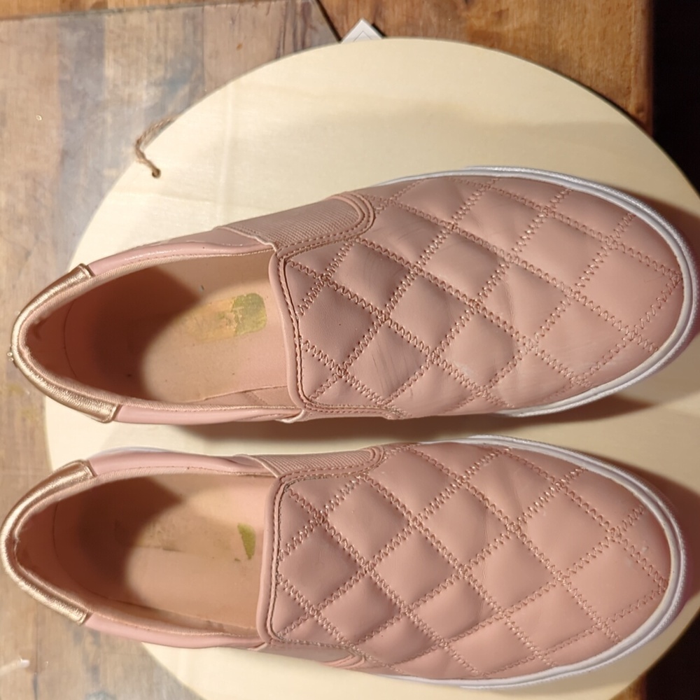 NINE WEST Laci pale pink slip on sneakers /size 7.5